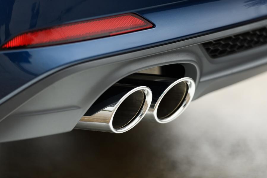 Детали экстерьера Audi A5 Coupe 2.0 TDI S-Line 2016 года  (UK) (фото 30 из 40)